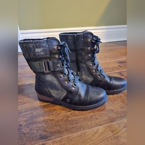 NWOT Sorel Black Leather and Gray Fabric Combat Boots